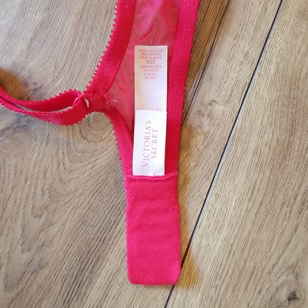 Victoria's Secret Dream Angels Push-up 32A Bra Red - Picture 3 of 5